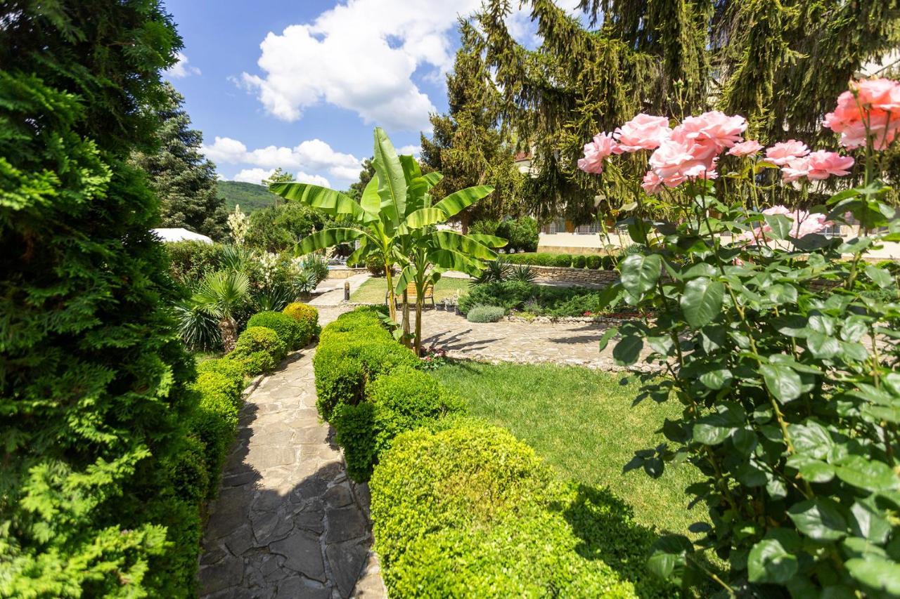 Hotel Naslada Balchik Exterior foto